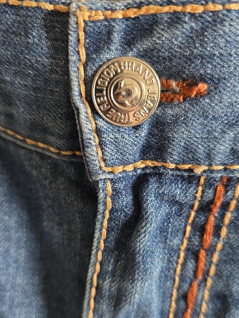 True Religion Men's Blue Denim Jeans with Contrast Stitching - Picture 5 of 13